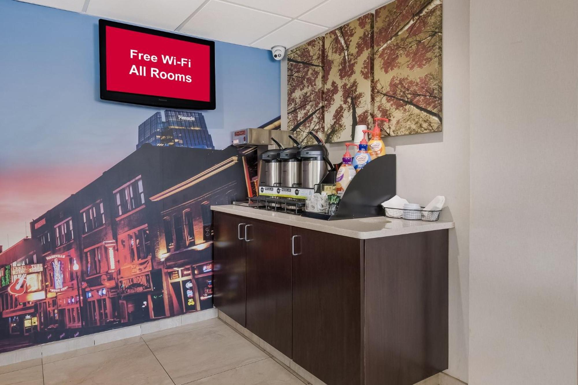Red Roof Inn Plus+ Nashville Airport Exterior foto