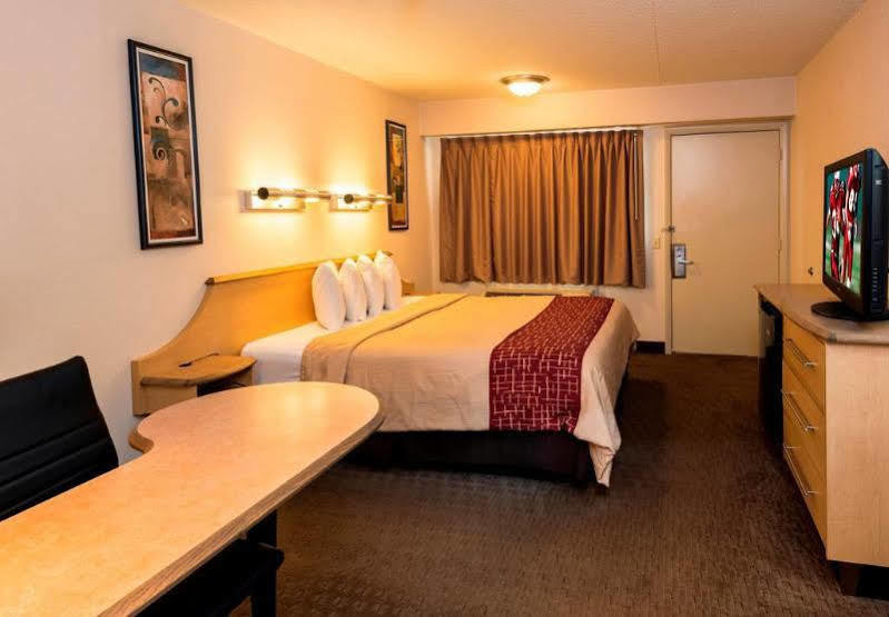 Red Roof Inn Plus+ Nashville Airport Exterior foto